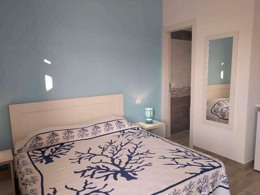 La Bussola Hotel Porto Cesareo Luaran gambar